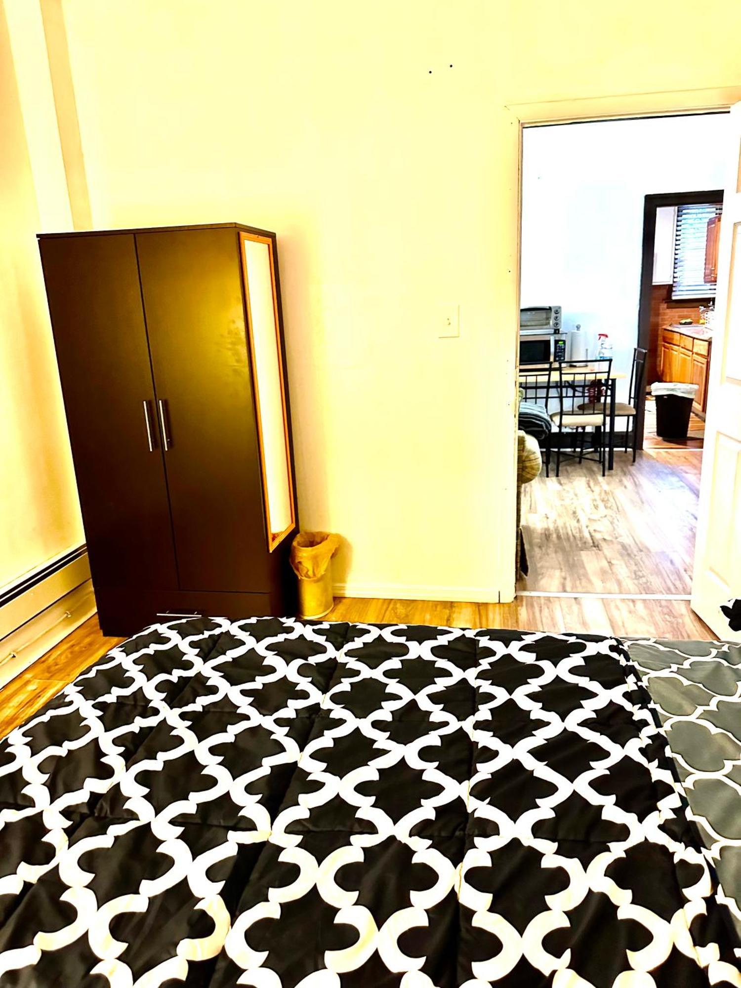 Boardwalk 5 Mins Walk, 1 Bedroom In Atlantic City! Atlantic City